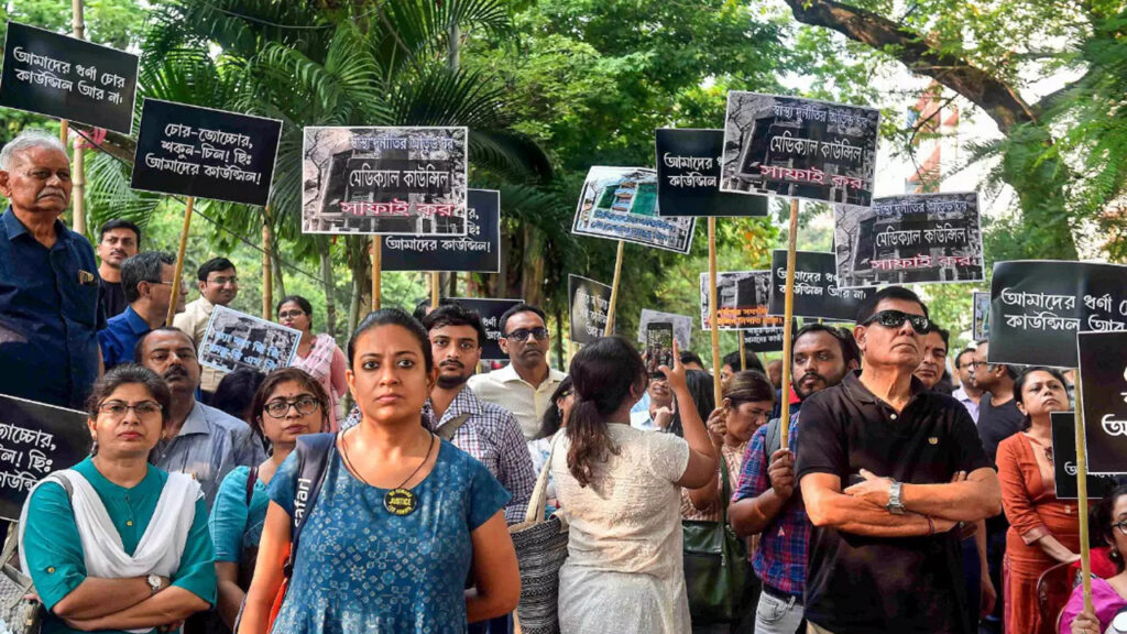 Junior Doctor Hunger Strike: ‘সব দাবি পূরণের পরই আসল কার্নিভাল হবে’, জুনিয়র ডাক্তারদের এবার ব্রিগেডে সমাবেশ!