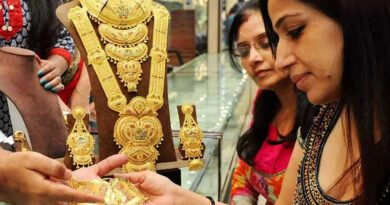 Gold Price Hike: সোনার দাম বৃদ্ধি ৩৭ বছরে ৩২ বার! ১০ বছর আগে সোনার দাম কত ছিল? হলুদ ধাতু কত দিনে দুই লাখের সীমা অতিক্রম করতে পারে?