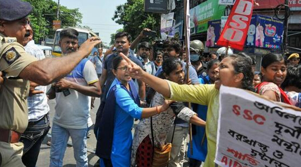 SSC Recruitment Scam Update: প্রাথমিক নিয়োগ দুর্নীতি মামলায় সিবিআইয়ের জালে আরও একজন! গ্রেফতার পার্থ 'ঘনিষ্ঠ'