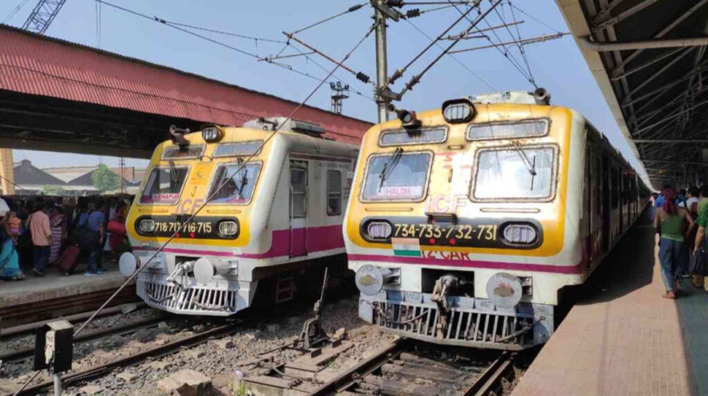 Howrah Local Train: হাওড়ায় ৪২ দিন ধরে ৩০ জোড়া লোকাল ট্রেন বাতিল, দুর্ভোগের মাঝেও বড় সুখবর দিচ্ছে রেল, আজ থেকে কাজ শুরু